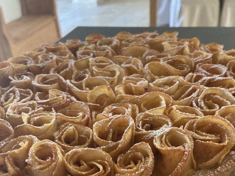 Cliquez pour zoomer ! Roses feuilletées aux pommes Thermomix par Romaprile