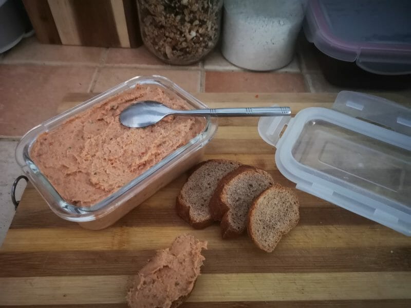Cliquez pour zoomer ! Rillettes de thon aux tomates séchées Thermomix par vanessamat