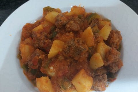 Cliquez pour zoomer ! Boeuf aux poivrons et pommes de terre Thermomix par chaymaexamie