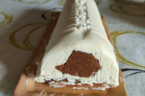 Cliquez pour zoomer ! Bûche vanille praliné Thermomix par coco15600