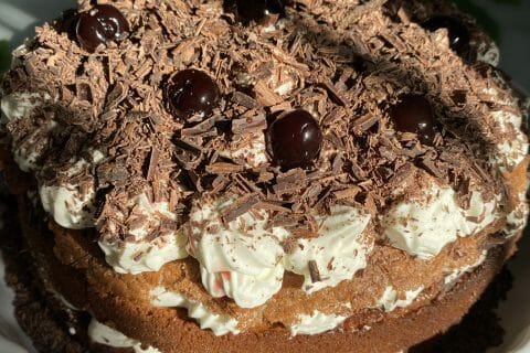 Cliquez pour zoomer ! Bûche forêt noire Thermomix par cecile-texier