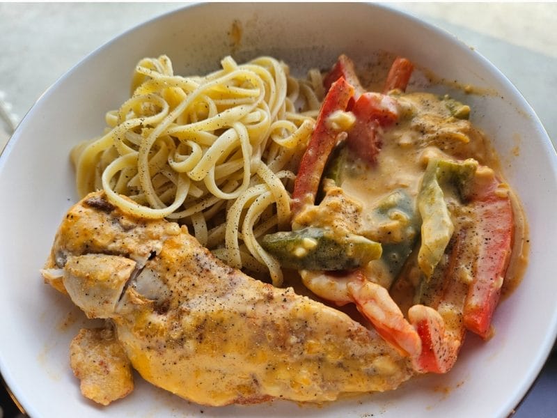 Cliquez pour zoomer ! Poulet à la crème de poivrons Thermomix par Aurélie Ronsin