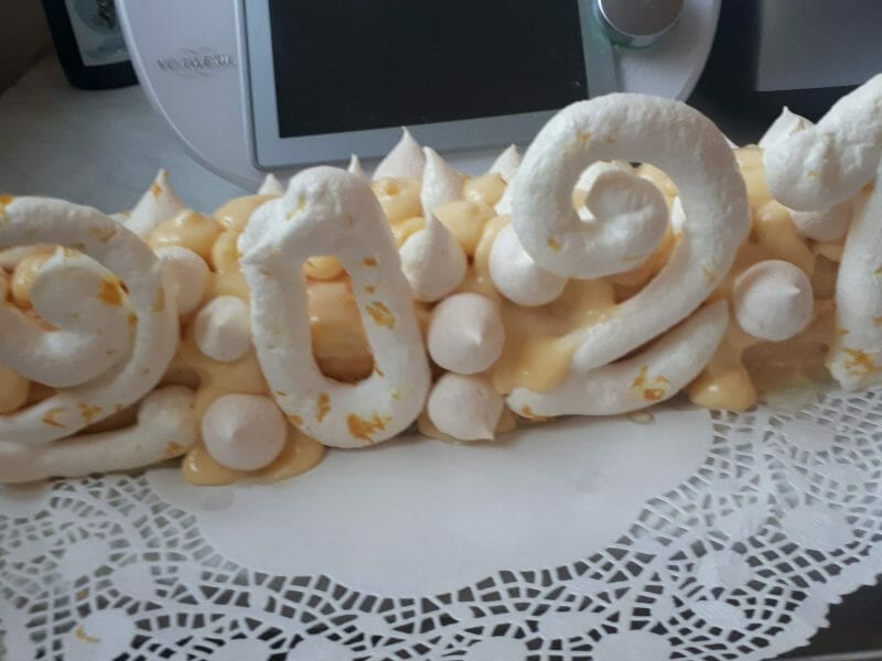 Cliquez pour zoomer ! Bûche au citron meringuée Thermomix par emeline_95150