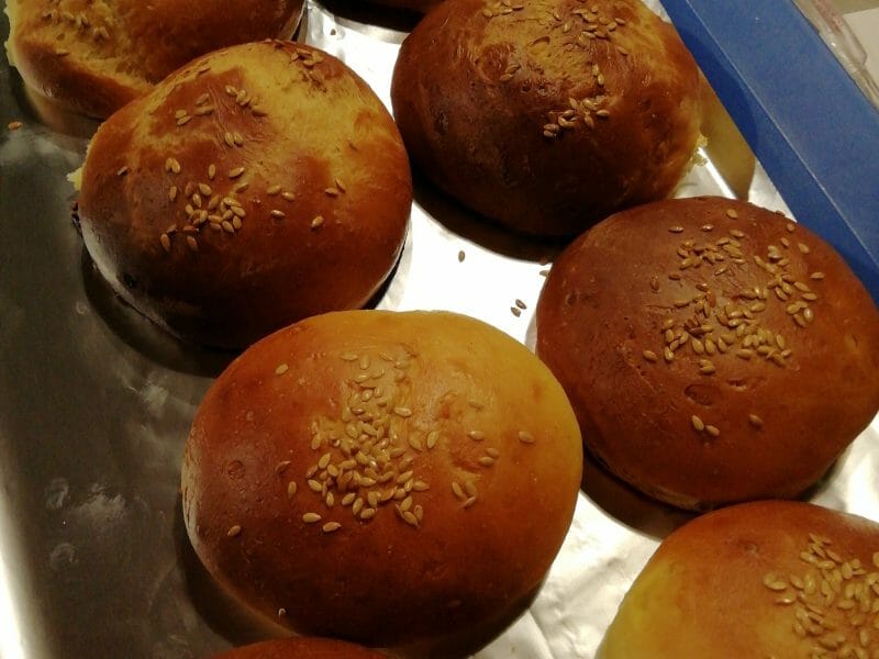 Cliquez pour zoomer ! Pains hamburger Thermomix par Iago31600