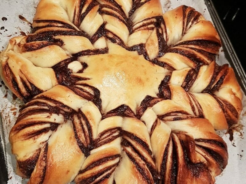 Cliquez pour zoomer ! Brioche étoilée au Nutella Thermomix par yasmina514