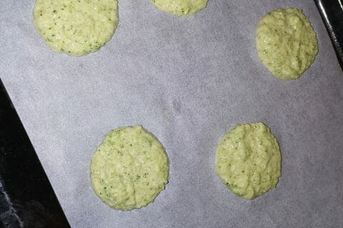 Cliquez pour zoomer ! Galettes de brocolis Thermomix par lisa_lilou