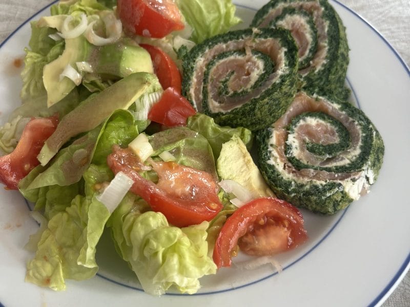 Cliquez pour zoomer ! Roulé aux épinards, saumon et Boursin Thermomix par Plume13400