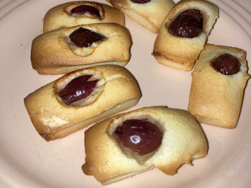 Cliquez pour zoomer ! Visitandines aux framboises Thermomix par Thierrycooks