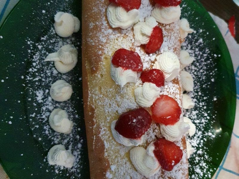 Cliquez pour zoomer ! Fraisier roulé Thermomix par mag_39