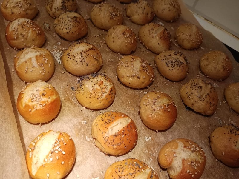 Cliquez pour zoomer ! Mauricette – Petits pains alsaciens Thermomix par redlancome