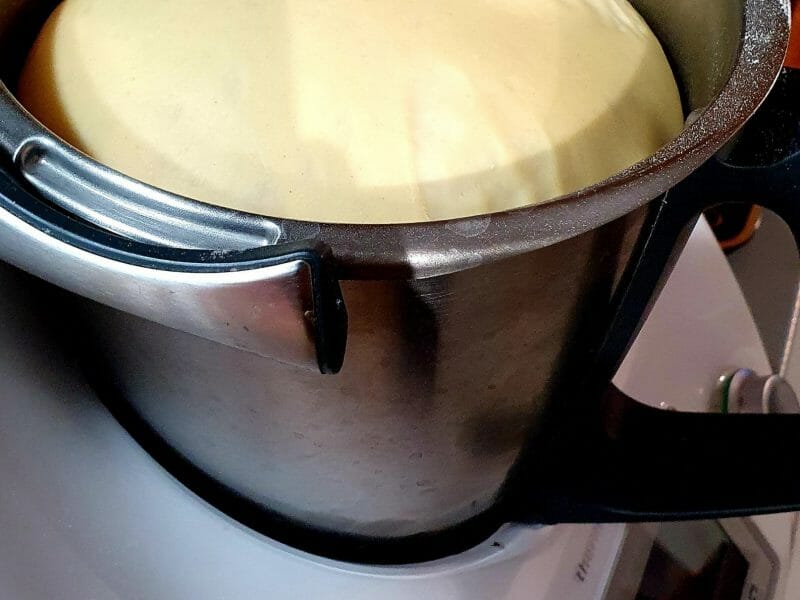 Cliquez pour zoomer ! Brioche tressée à la mie filante Thermomix par Jphf51