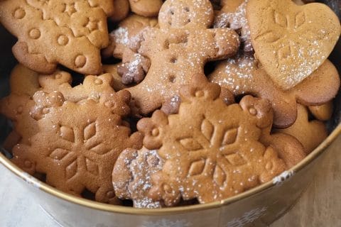 Cliquez pour zoomer ! Bonhommes en pain d’épices Thermomix par clairette_54