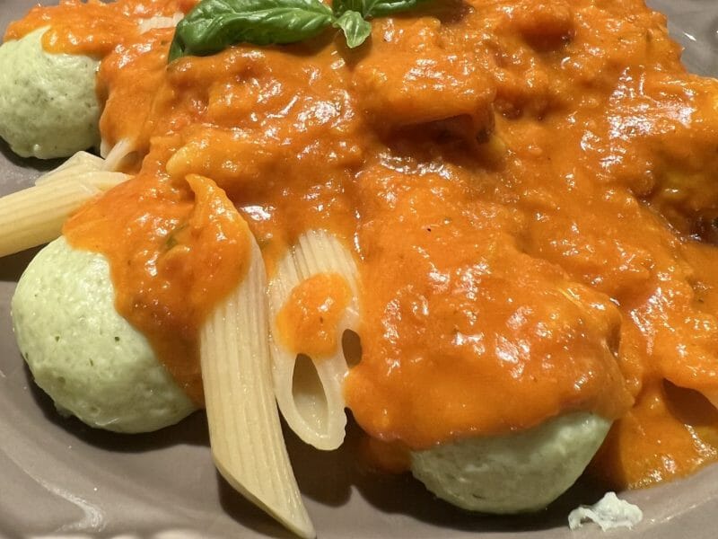 Cliquez pour zoomer ! Boulettes de ricotta sauce tomate Thermomix par valerie_272