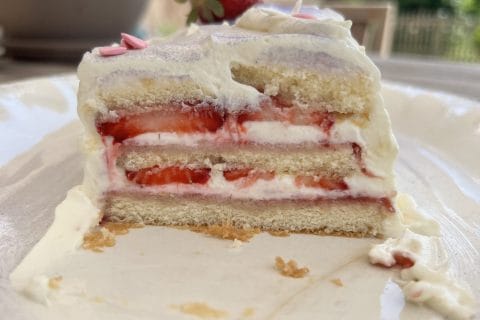 Cliquez pour zoomer ! Fraisier roulé Thermomix par valerie_272
