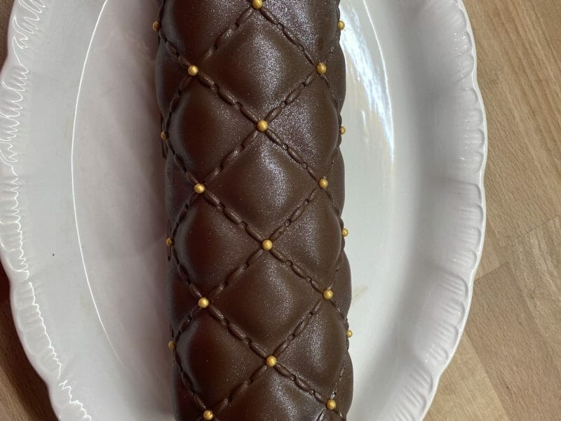 Cliquez pour zoomer ! Bûche Ferrero Rocher Thermomix par valerie_272