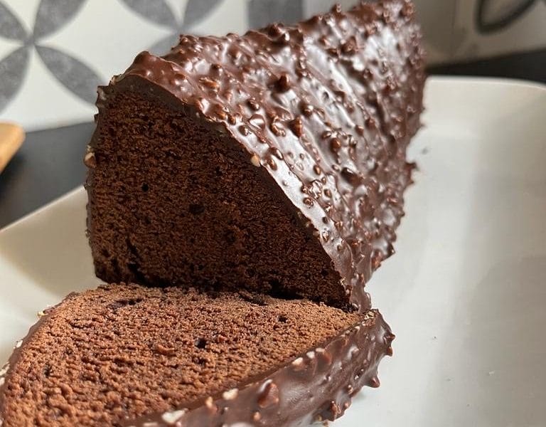 Cliquez pour zoomer ! Cake chocolat noisettes fondant Thermomix par sagribulle