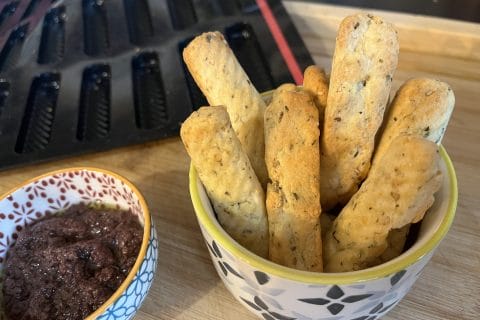 Cliquez pour zoomer ! Gressins parmesan basilic Thermomix par sagribulle