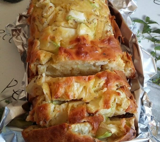 Cliquez pour zoomer ! Cake courgettes et cheddar Thermomix par Sev55