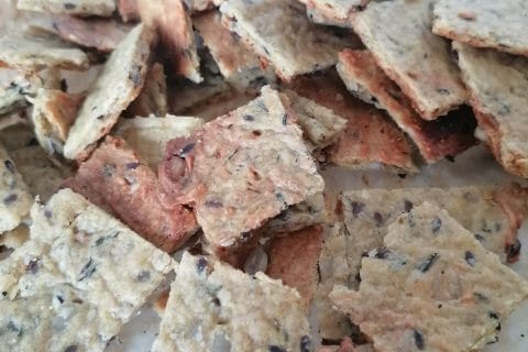 Cliquez pour zoomer ! Crackers salés à l’emmental et aux graines Thermomix par k-ro_lily