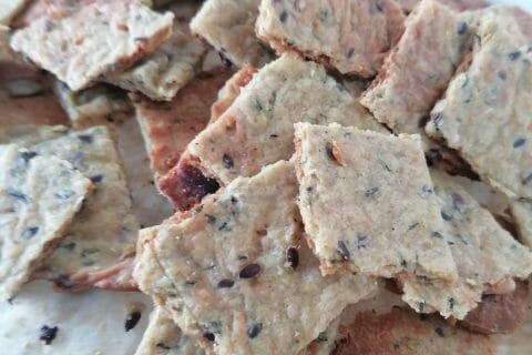 Cliquez pour zoomer ! Crackers salés à l’emmental et aux graines Thermomix par k-ro_lily
