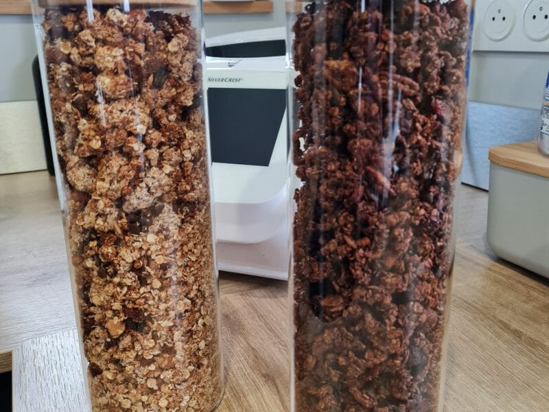 Cliquez pour zoomer ! Granola dattes et banane Thermomix par valerie_280