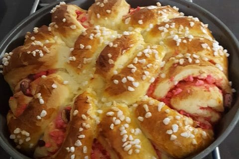 Cliquez pour zoomer ! Brioche aux pralines roses au Thermomix