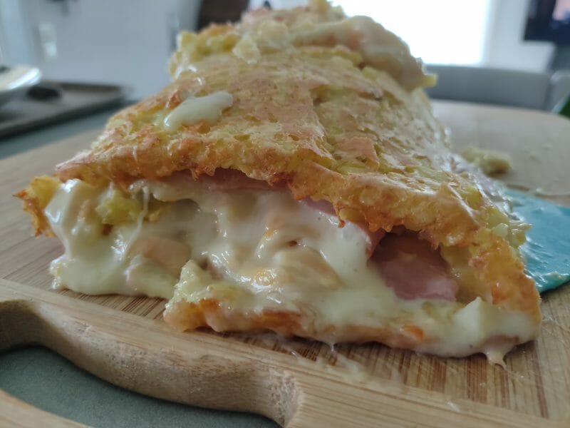 Cliquez pour zoomer ! Roulé de pommes de terre, jambon et reblochon Thermomix par KlrV