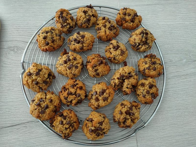 Cliquez pour zoomer ! Cookies au pain rassis et pépites de chocolat Thermomix par KlrV