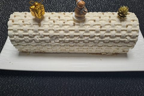 Cliquez pour zoomer ! Bûche vanille praliné Thermomix par Nathalie