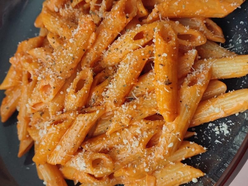 Cliquez pour zoomer ! Pâtes sauce rosée ail et basilic Thermomix par jenn_12