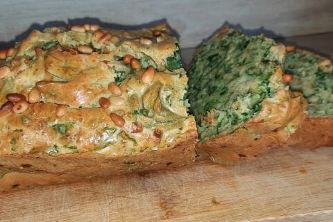 Cliquez pour zoomer ! Cake aux épinards, mozzarella et pesto Thermomix par gambuzza