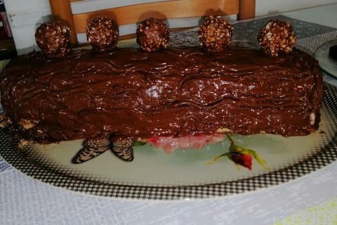 Cliquez pour zoomer ! Bûche Ferrero Rocher Thermomix par cindy_269