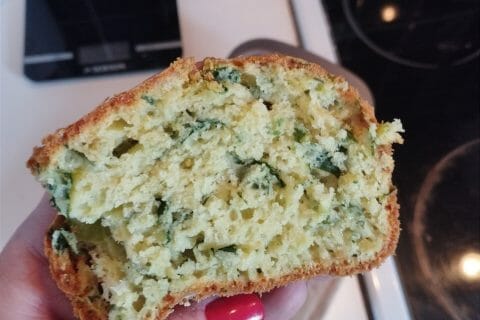 Cliquez pour zoomer ! Cake aux épinards, mozzarella et pesto Thermomix par jennyfer_84360