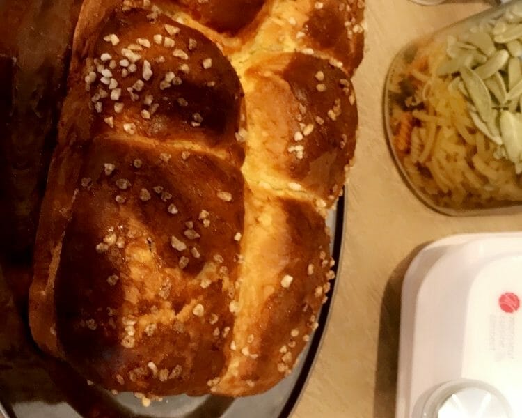 Cliquez pour zoomer ! Brioche tressée à la mie filante Thermomix par linahia