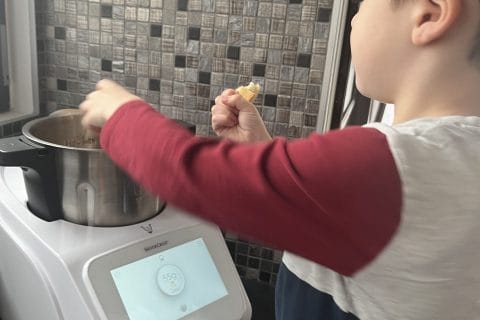 Cliquez pour zoomer ! Cookies au pain rassis et pépites de chocolat Thermomix par sylviapeixoto