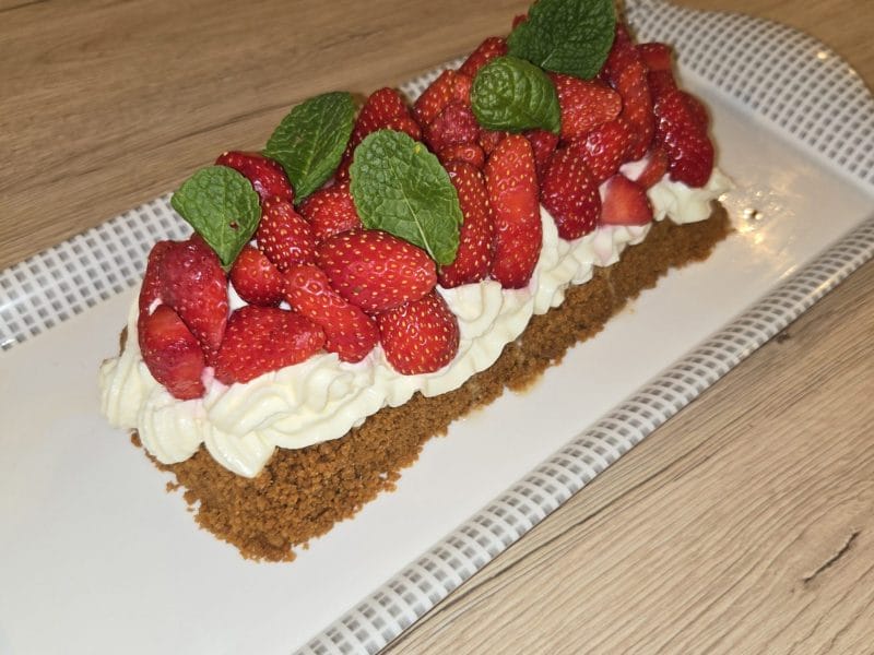 Cliquez pour zoomer ! Tarte aux fraises sans cuisson Thermomix par coraline_patrice