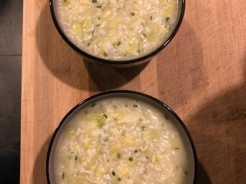 Cliquez pour zoomer ! Soupe de poireaux à la ciboulette Thermomix par cecile_222