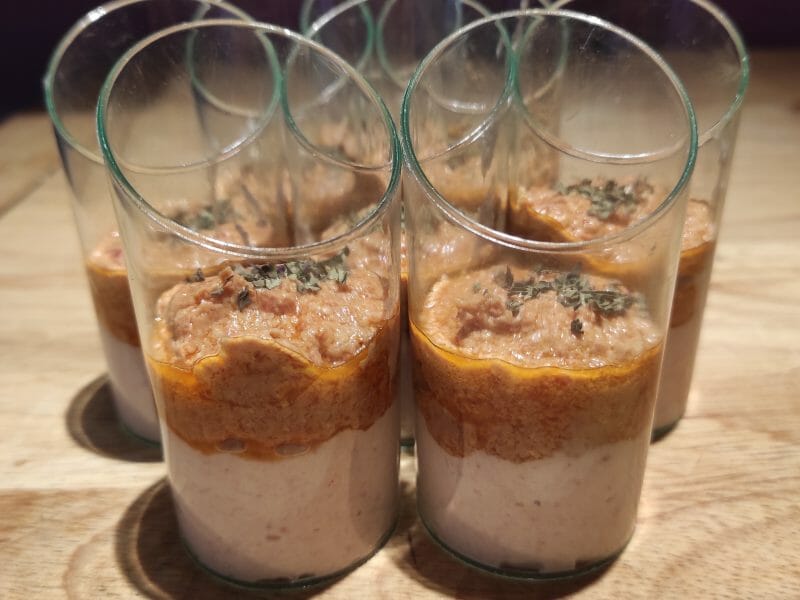 Cliquez pour zoomer ! Verrines mousse de jambon et pesto de tomates confites Thermomix par marie_miimii