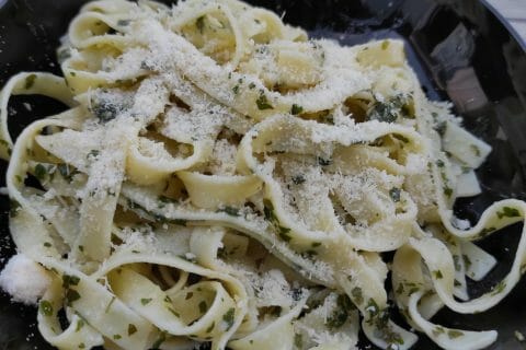 Cliquez pour zoomer ! Spaghetti à l’ail et à l’huile d’olive Thermomix par aramata_1