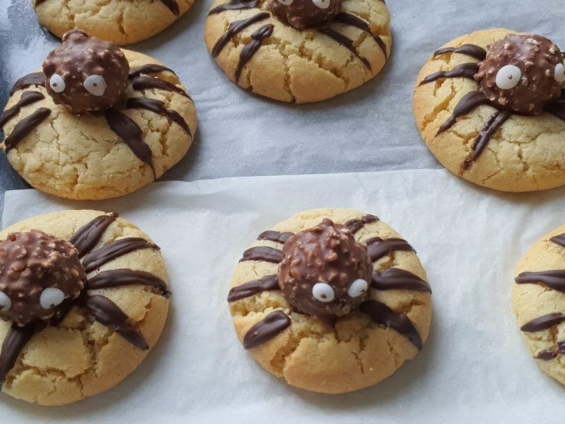 Cliquez pour zoomer ! Spider cookies – cookies araignées Thermomix par angel