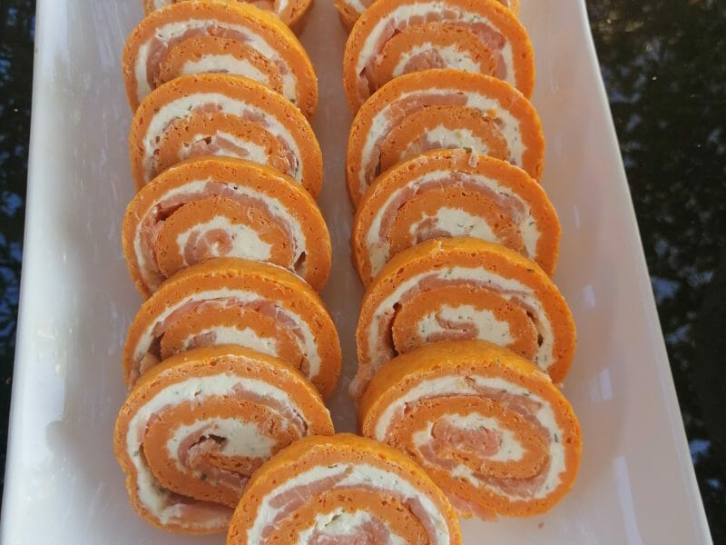 Roulé à la tomate, saumon et fromage au Thermomix - Cookomix
