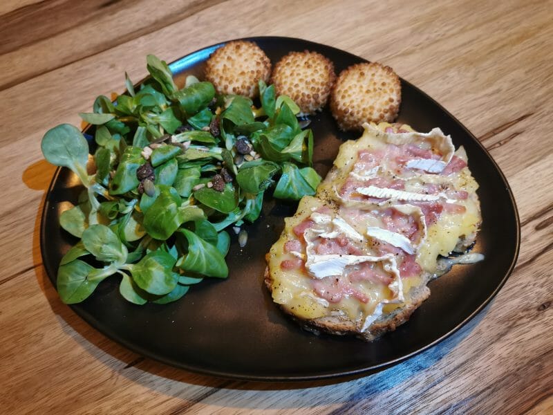 Cliquez pour zoomer ! Tartines normandes pommes et camembert Thermomix par melmathys