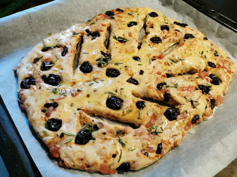 Cliquez pour zoomer ! Fougasse olives et lardons Thermomix par melmathys