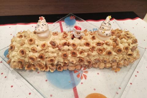 Cliquez pour zoomer ! Bûche pralinée aux éclats de noisettes caramélisés Thermomix par marie_charlotte_3