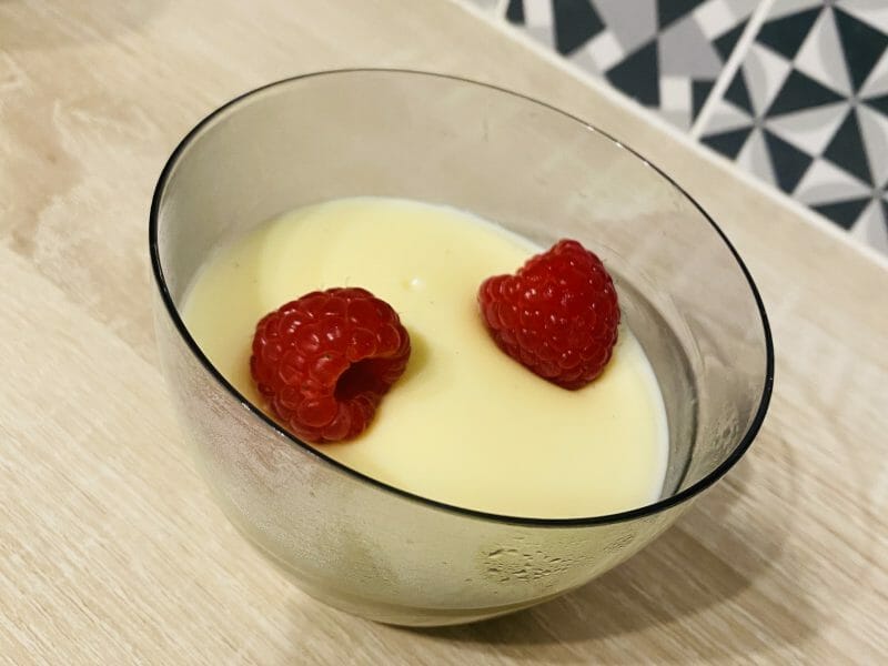 Cliquez pour zoomer ! Crème dessert au chocolat blanc Thermomix par marinaboun