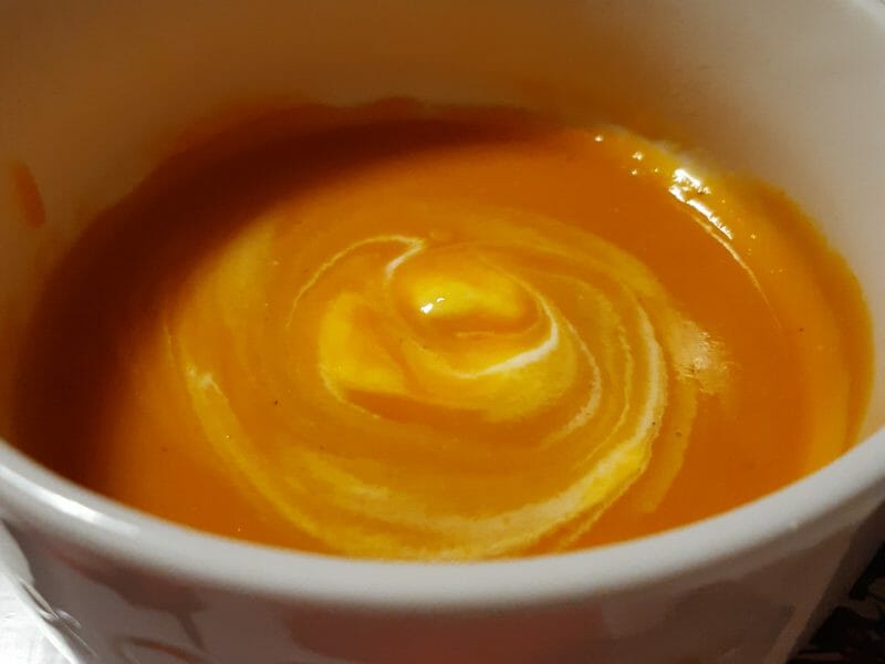 Cliquez pour zoomer ! Velouté de lentilles corail Thermomix par lydie_72