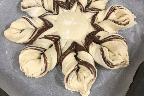 Cliquez pour zoomer ! Brioche étoilée au Nutella Thermomix par clydou
