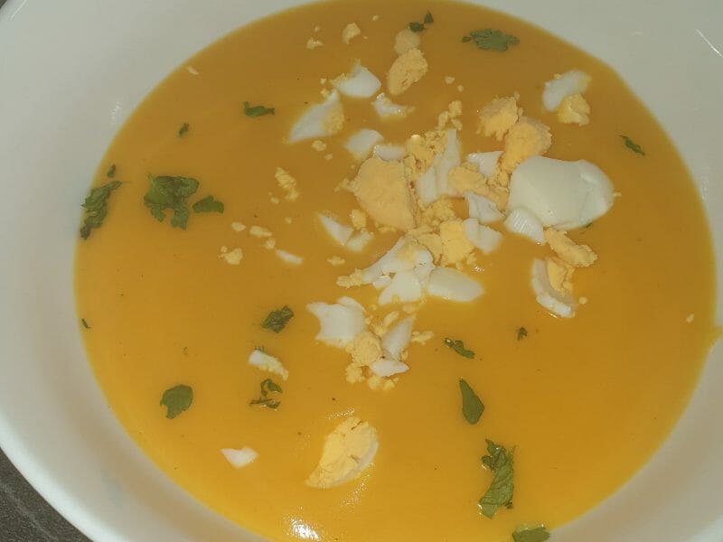 Cliquez pour zoomer ! Soupe aux oeufs et à la coriandre Thermomix par sandy_60