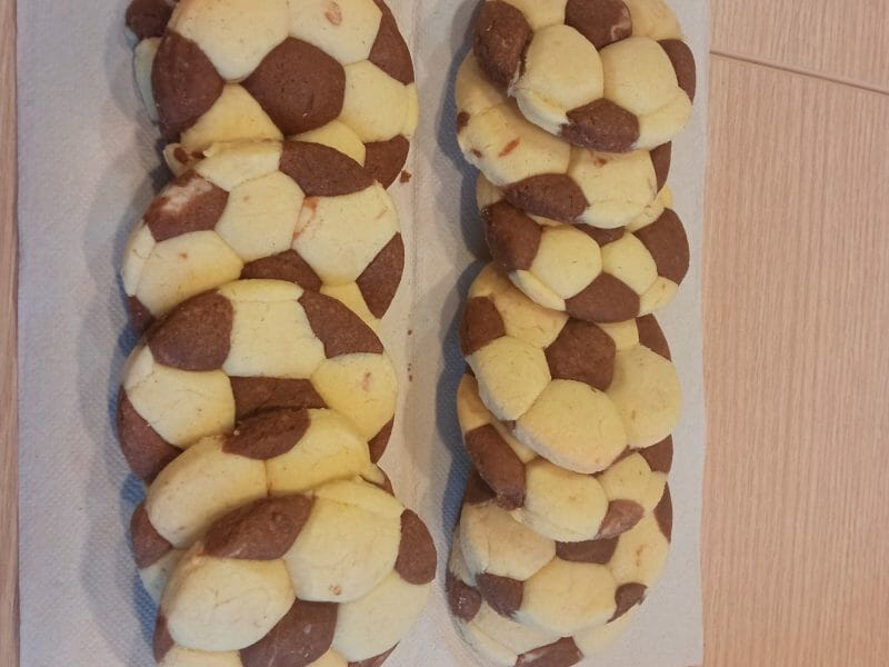 Cliquez pour zoomer ! Biscuits ballon de foot Thermomix par clarsib