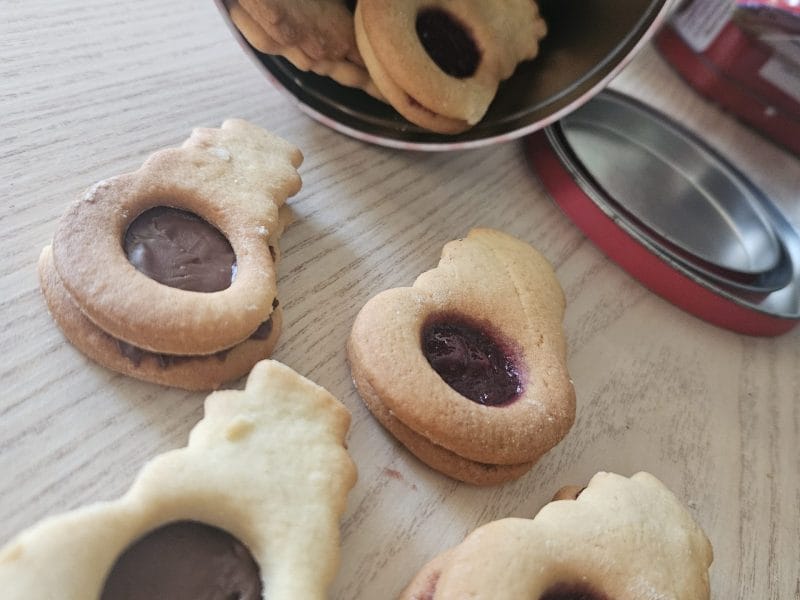 Cliquez pour zoomer ! Sablés à la confiture Thermomix par laetiitzia